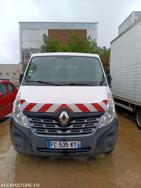 Renault Master Benne - 37900 km - 2018 - Kipper bestelwagen: afbeelding 2 Renault Master Benne - 37900 km - 2018 - Kipper bestelwagen: afbeelding 2