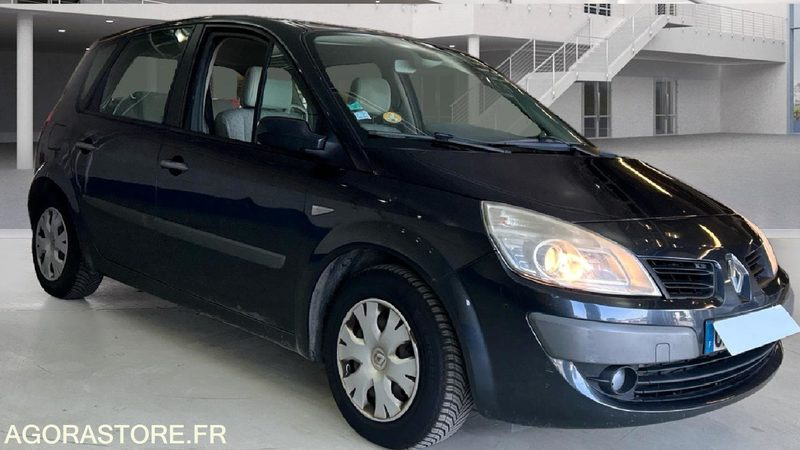 Renault Scénic 1.5 DCI . Contrôle -OK - Motorfiets: afbeelding 2 Renault Scénic 1.5 DCI . Contrôle -OK - Motorfiets: afbeelding 2