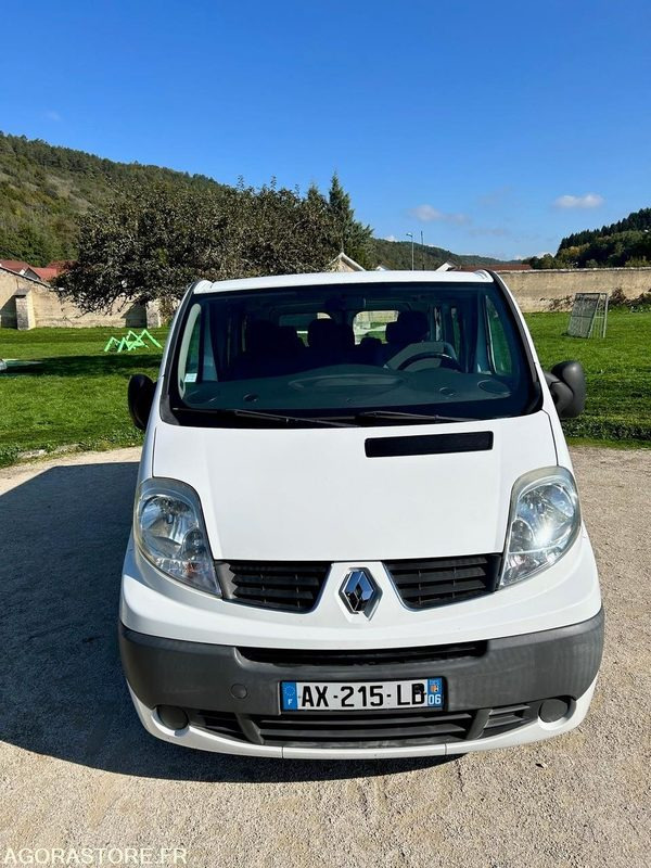 Renault Trafic 2 - 2010 - 141000 kms - Minibus, Personenvervoer: afbeelding 2 Renault Trafic 2 - 2010 - 141000 kms - Minibus, Personenvervoer: afbeelding 2