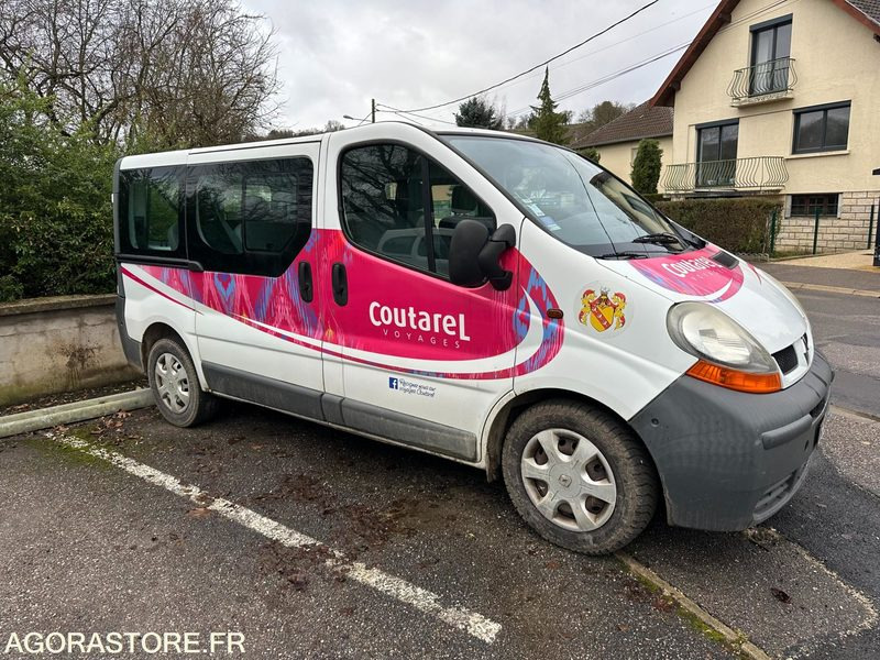 Renault Trafic 9 places / EG-558-SZ / 463 561kms - Minibus, Personenvervoer: afbeelding 3 Renault Trafic 9 places / EG-558-SZ / 463 561kms - Minibus, Personenvervoer: afbeelding 3