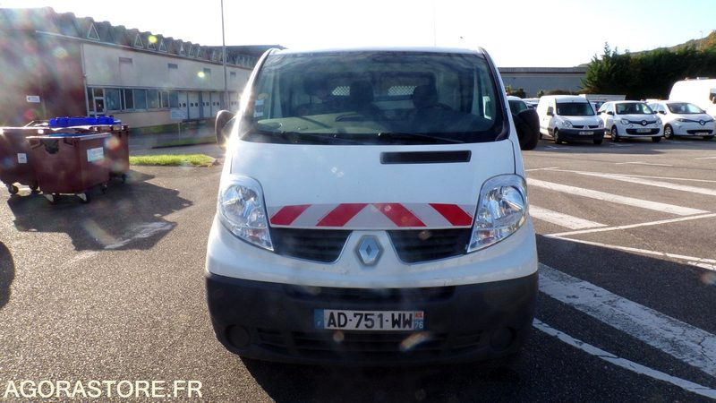 Renault Trafic AD-751-WW (BE) - Gesloten bestelwagen: afbeelding 2 Renault Trafic AD-751-WW (BE) - Gesloten bestelwagen: afbeelding 2