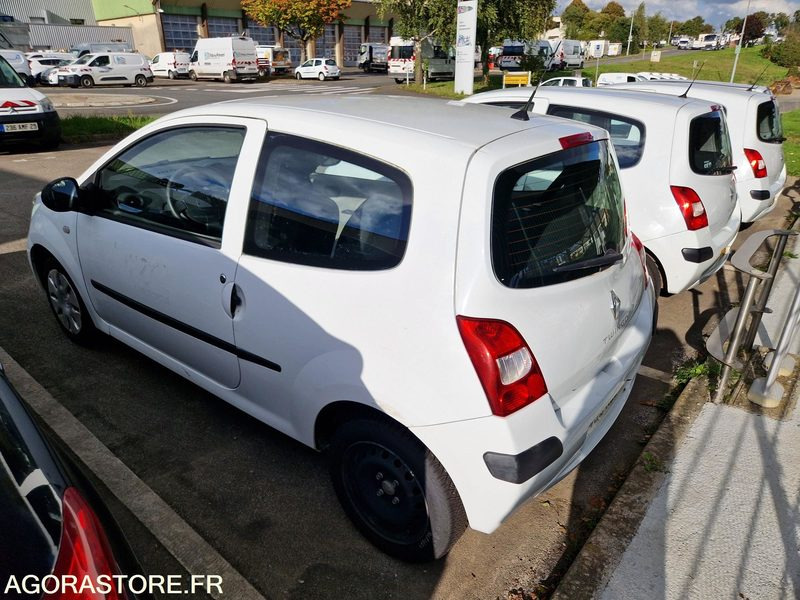 Renault Twingo - 2009 - 101299 - 430AQQ29 - Personenwagen: afbeelding 4 Renault Twingo - 2009 - 101299 - 430AQQ29 - Personenwagen: afbeelding 4