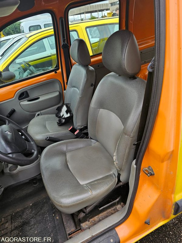Renault kangoo - 2005 - 227814km - CX109BN - Kleine bestelwagen: afbeelding 5 Renault kangoo - 2005 - 227814km - CX109BN - Kleine bestelwagen: afbeelding 5