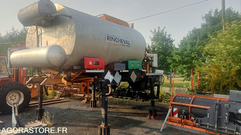 Répandeuse à bitume de 8500 litres (sans le porteur) - Bitumen sprayer: afbeelding 1 Répandeuse à bitume de 8500 litres (sans le porteur) - Bitumen sprayer: afbeelding 1