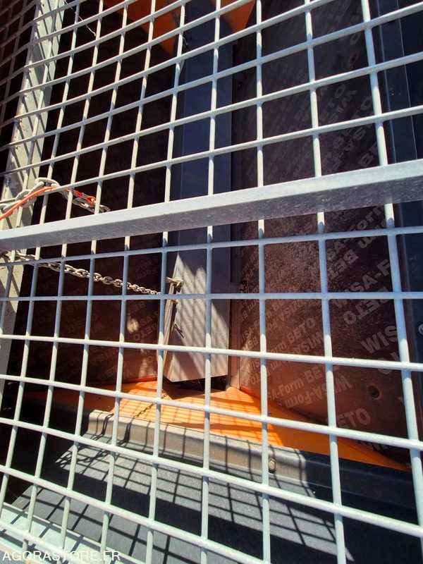 SALEUSE EPOKE S-2300 E 2000 AVEC MOTEUR AUXILIAIRE - Tuinmachine: afbeelding 5 SALEUSE EPOKE S-2300 E 2000 AVEC MOTEUR AUXILIAIRE - Tuinmachine: afbeelding 5