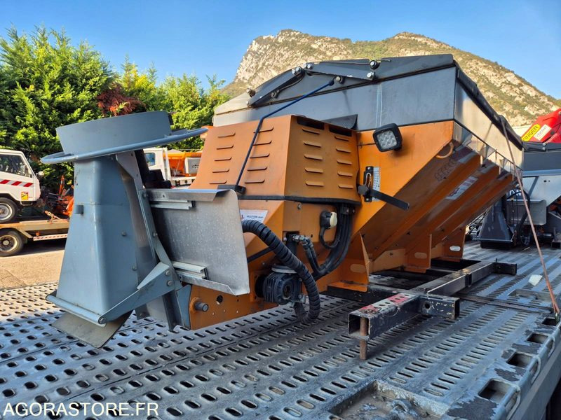 SALEUSE EPOKE S-2300 E 2000 AVEC MOTEUR AUXILIAIRE - Tuinmachine: afbeelding 4 SALEUSE EPOKE S-2300 E 2000 AVEC MOTEUR AUXILIAIRE - Tuinmachine: afbeelding 4