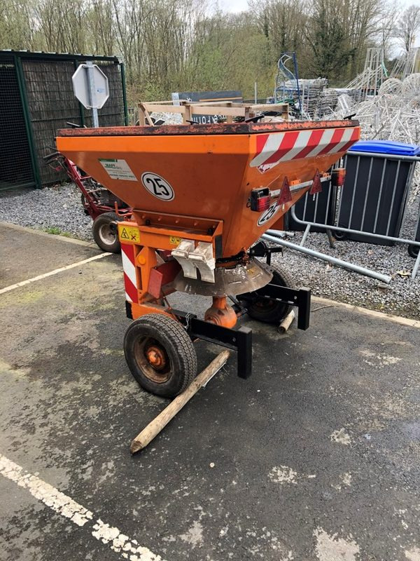 SALEUSE SUR TIMON KUHN TYPE SU-602 - Tuinmachine: afbeelding 1 SALEUSE SUR TIMON KUHN TYPE SU-602 - Tuinmachine: afbeelding 1