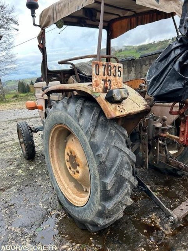 TRACTEUR SOMECA 400 - 3065 HEURES - Tractor: afbeelding 2 TRACTEUR SOMECA 400 - 3065 HEURES - Tractor: afbeelding 2