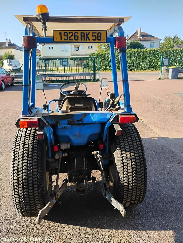 Tracteur ISEKI 525 TA525F 1997 5700 heures - Tractor: afbeelding 3 Tracteur ISEKI 525 TA525F 1997 5700 heures - Tractor: afbeelding 3