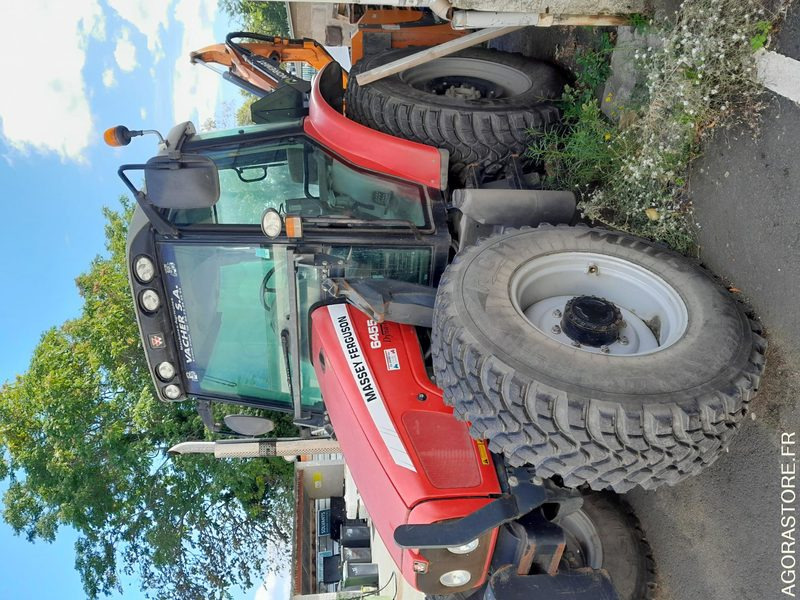Tracteur Massey Ferguson + broyeur Noremat - Tractor: afbeelding 3 Tracteur Massey Ferguson + broyeur Noremat - Tractor: afbeelding 3