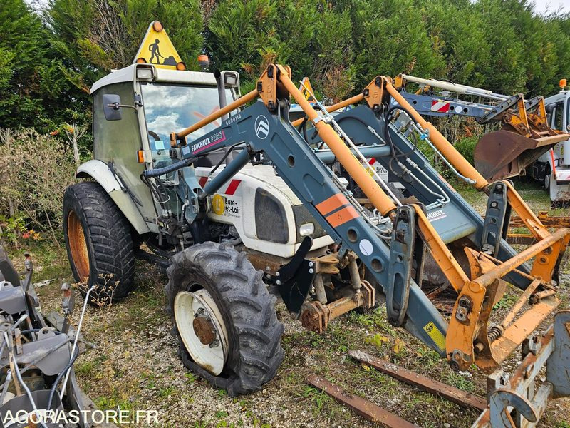 Tracteur Renault ergos - 2000 - 10152H - 2924VB28 - Tractor: afbeelding 2 Tracteur Renault ergos - 2000 - 10152H - 2924VB28 - Tractor: afbeelding 2