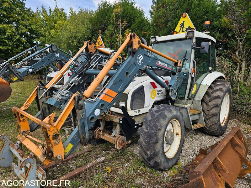 Tracteur Renault ergos - 2000 - 10152H - 2924VB28 - Tractor: afbeelding 1 Tracteur Renault ergos - 2000 - 10152H - 2924VB28 - Tractor: afbeelding 1