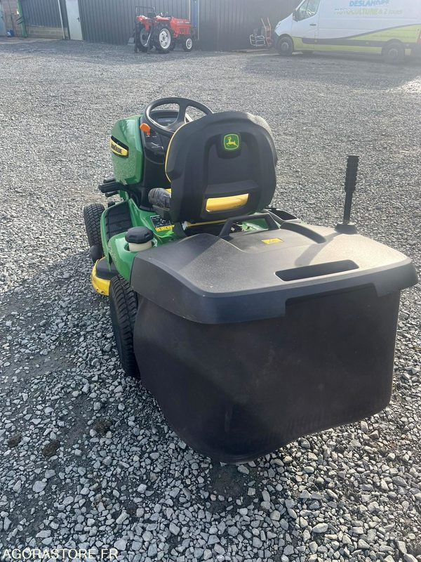 Tracteur tondeuse John deere x305r - Gazonmaaier: afbeelding 4 Tracteur tondeuse John deere x305r - Gazonmaaier: afbeelding 4