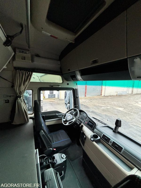 TRACTEUR MAN TGX19.480 - 2017 - 923446 kms (42020) - Trekker: afbeelding 5 TRACTEUR MAN TGX19.480 - 2017 - 923446 kms (42020) - Trekker: afbeelding 5