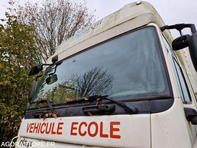 Tracteur DAF CF 85.360 - 2012 -193474 Kms -CN640HC - Trekker: afbeelding 5 Tracteur DAF CF 85.360 - 2012 -193474 Kms -CN640HC - Trekker: afbeelding 5