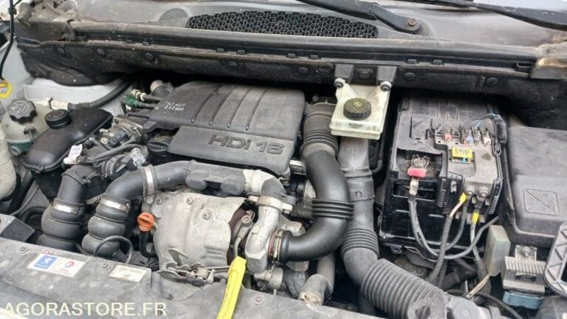 VEHICULE FRIGORIFIQUE PEUGEOT PARTNER AB519FR - Kleine bestelwagen: afbeelding 3 VEHICULE FRIGORIFIQUE PEUGEOT PARTNER AB519FR - Kleine bestelwagen: afbeelding 3