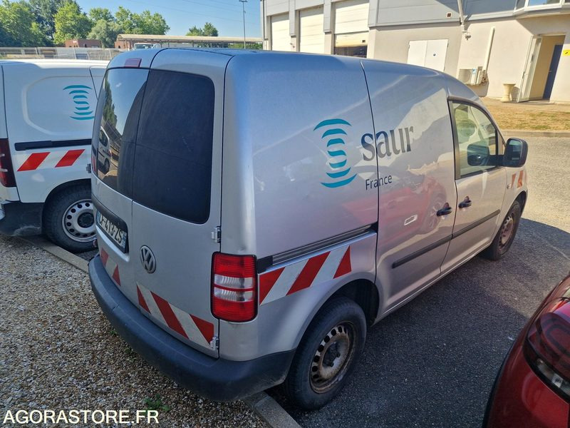 VOLKSWAGEN CADDY - CF413ZS - 2011 / 388 148 KM - Kleine bestelwagen: afbeelding 3 VOLKSWAGEN CADDY - CF413ZS - 2011 / 388 148 KM - Kleine bestelwagen: afbeelding 3