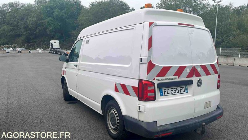 VOLKSWAGEN TRANSPORTER - 2018 - 187106KM - FC555FD - Gesloten bestelwagen: afbeelding 4 VOLKSWAGEN TRANSPORTER - 2018 - 187106KM - FC555FD - Gesloten bestelwagen: afbeelding 4