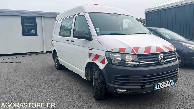 VOLKSWAGEN TRANSPORTER - 2018 - 187106KM - FC555FD - Gesloten bestelwagen: afbeelding 2 VOLKSWAGEN TRANSPORTER - 2018 - 187106KM - FC555FD - Gesloten bestelwagen: afbeelding 2