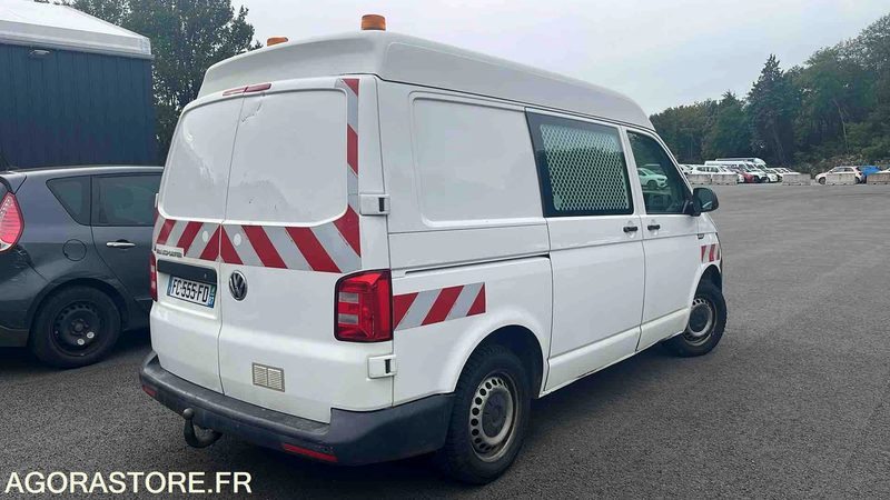 VOLKSWAGEN TRANSPORTER - 2018 - 187106KM - FC555FD - Gesloten bestelwagen: afbeelding 3 VOLKSWAGEN TRANSPORTER - 2018 - 187106KM - FC555FD - Gesloten bestelwagen: afbeelding 3
