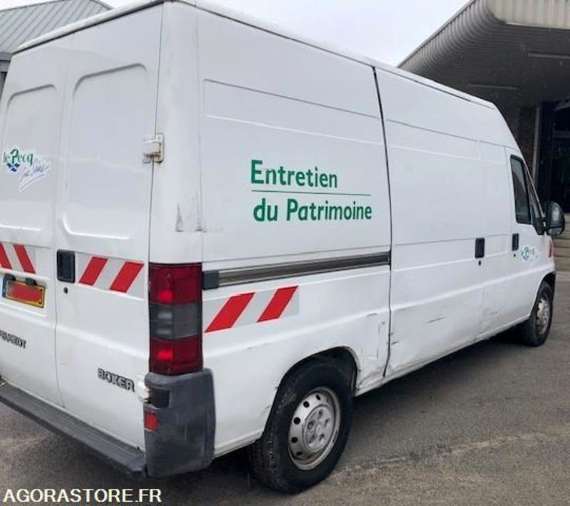 Véhicule PEUGEOT BOXER 2001 NON ROULANT EN L'ETAT - Kleine bestelwagen: afbeelding 3 Véhicule PEUGEOT BOXER 2001 NON ROULANT EN L'ETAT - Kleine bestelwagen: afbeelding 3