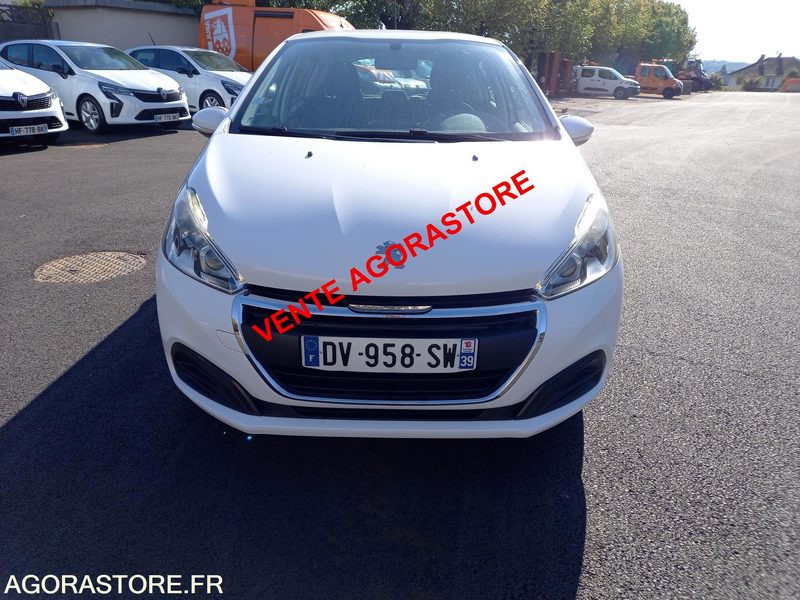 Vends Peugeot 208 essence - Personenwagen: afbeelding 2 Vends Peugeot 208 essence - Personenwagen: afbeelding 2