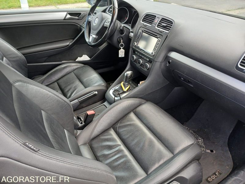 Volkswagen golf cabriolet 1.6 tsi 160cv dsg7 2015 155118 KM - Personenwagen: afbeelding 4 Volkswagen golf cabriolet 1.6 tsi 160cv dsg7 2015 155118 KM - Personenwagen: afbeelding 4