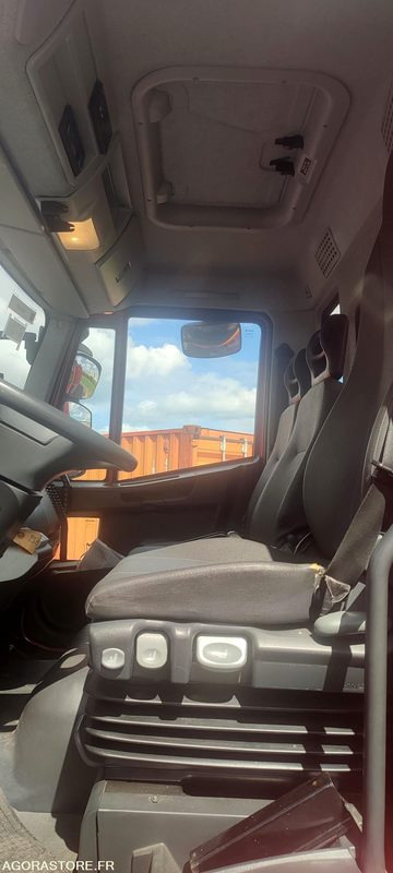 BEA EGI 280 TBI / IVECO 180 E 30 - Vrachtwagen: afbeelding 4 BEA EGI 280 TBI / IVECO 180 E 30 - Vrachtwagen: afbeelding 4