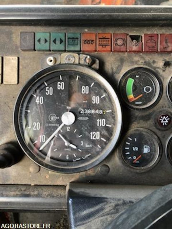 CAMION BERLIET 130 - Vrachtwagen: afbeelding 4 CAMION BERLIET 130 - Vrachtwagen: afbeelding 4