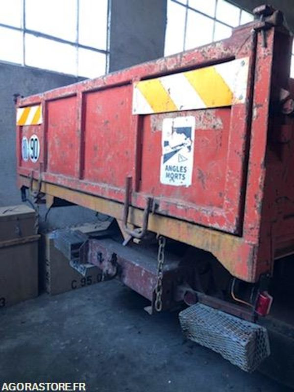 CAMION BERLIET 130 - Vrachtwagen: afbeelding 2 CAMION BERLIET 130 - Vrachtwagen: afbeelding 2