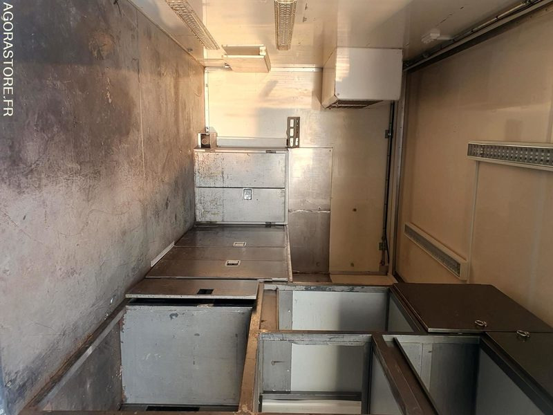 CAMION PORTEUR RENAULT ATELIER ET BASE DE VIE - Vrachtwagen: afbeelding 4 CAMION PORTEUR RENAULT ATELIER ET BASE DE VIE - Vrachtwagen: afbeelding 4