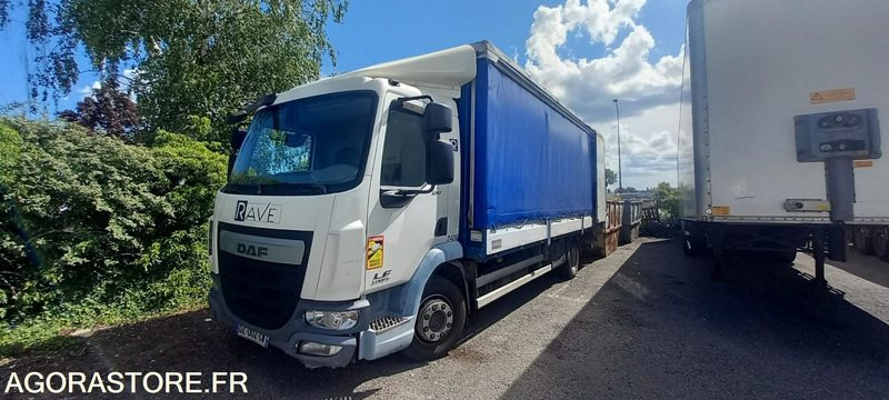 DAF LF210 12T BACHE - 2016 - 443069 kms (2426) - Vrachtwagen: afbeelding 1 DAF LF210 12T BACHE - 2016 - 443069 kms (2426) - Vrachtwagen: afbeelding 1