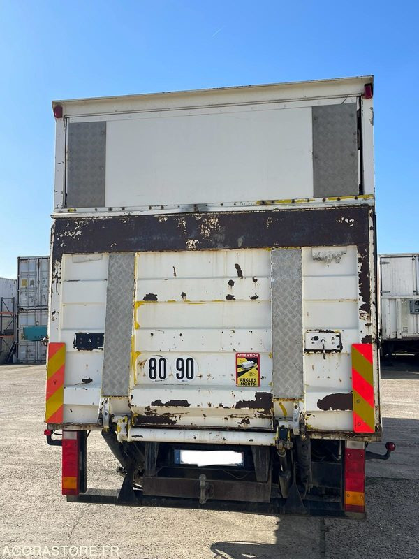 MAN 9-153 - 1995 - 560 362 KMS - Vrachtwagen: afbeelding 4 MAN 9-153 - 1995 - 560 362 KMS - Vrachtwagen: afbeelding 4