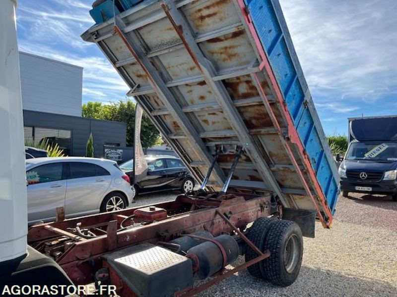 MERCEDES 809 D BENNE 7T5 - Vrachtwagen: afbeelding 5 MERCEDES 809 D BENNE 7T5 - Vrachtwagen: afbeelding 5