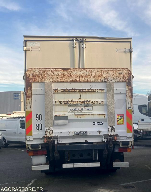 MERCEDES AXOR 2533 - 2009 - 452 922km - Vrachtwagen: afbeelding 4 MERCEDES AXOR 2533 - 2009 - 452 922km - Vrachtwagen: afbeelding 4