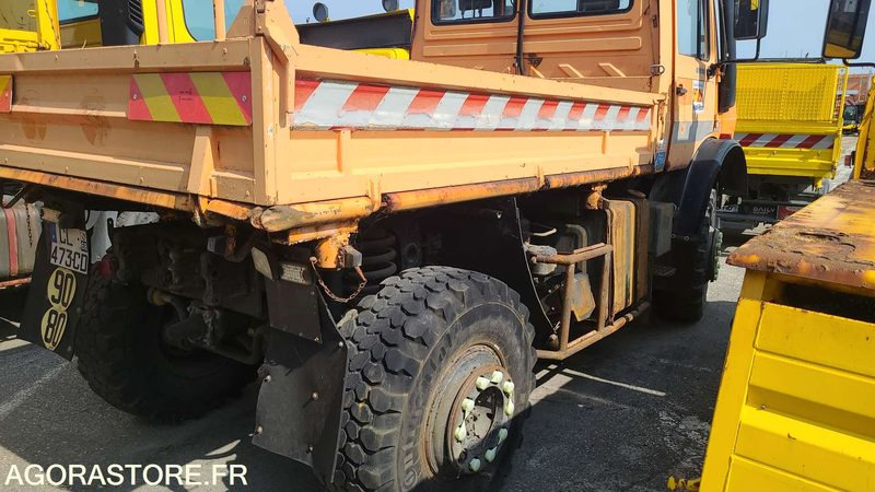 MERCEDES - UNIMOG - 2001 - 129649 KM - Vrachtwagen: afbeelding 3 MERCEDES - UNIMOG - 2001 - 129649 KM - Vrachtwagen: afbeelding 3