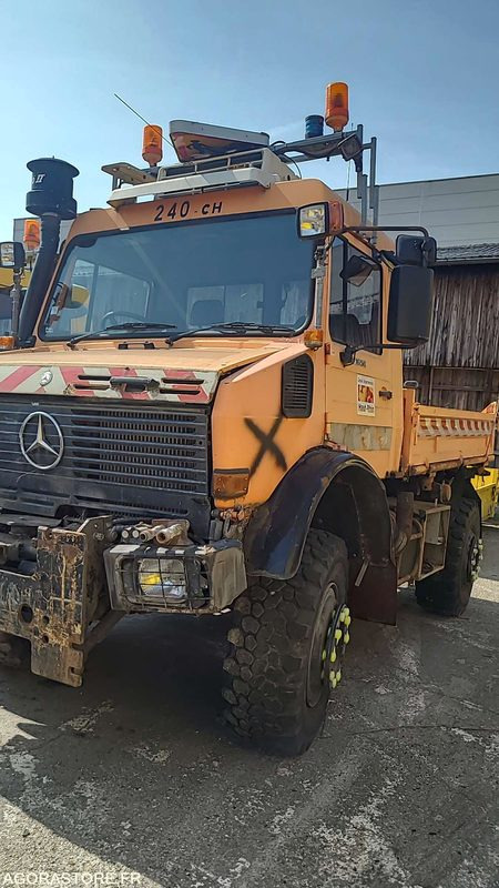 MERCEDES - UNIMOG - 2001 - 129649 KM - Vrachtwagen: afbeelding 2 MERCEDES - UNIMOG - 2001 - 129649 KM - Vrachtwagen: afbeelding 2