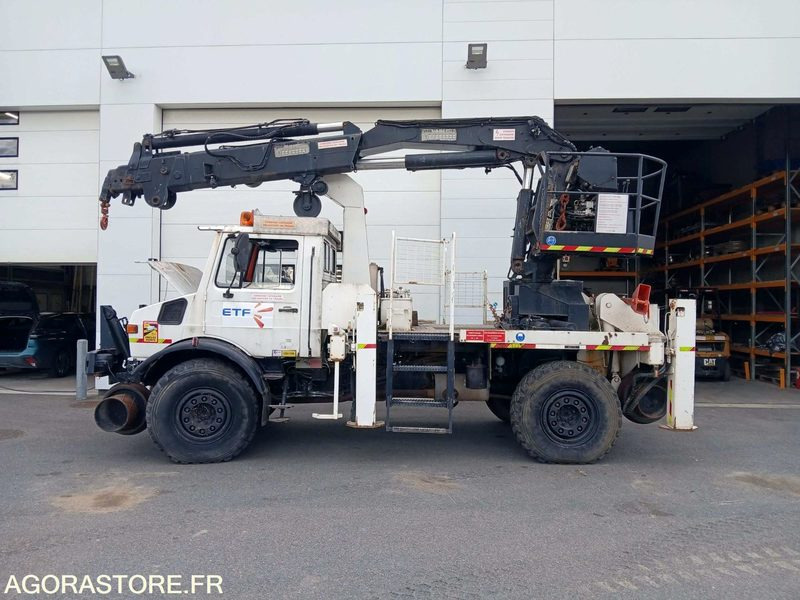 Mercedes-Benz Unimog Rail/Route benne grue - 1989/ 66131KM - Vrachtwagen: afbeelding 1 Mercedes-Benz Unimog Rail/Route benne grue - 1989/ 66131KM - Vrachtwagen: afbeelding 1