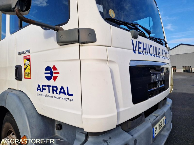 Vrachtwagen Porteur MAN TGM 18.290 - 2011 - 380553 - BV853WS: afbeelding 10