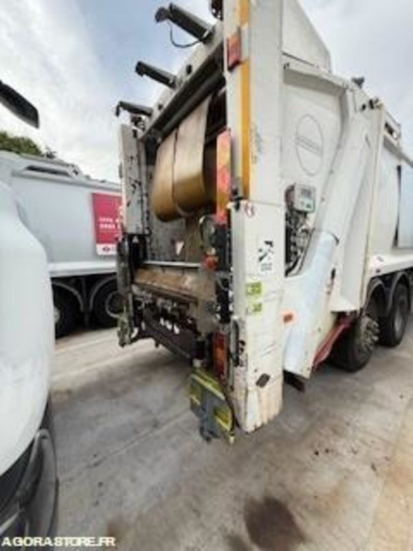 RENAULT 26T/BOM/GRUE - CQ029LK - Vrachtwagen: afbeelding 5 RENAULT 26T/BOM/GRUE - CQ029LK - Vrachtwagen: afbeelding 5