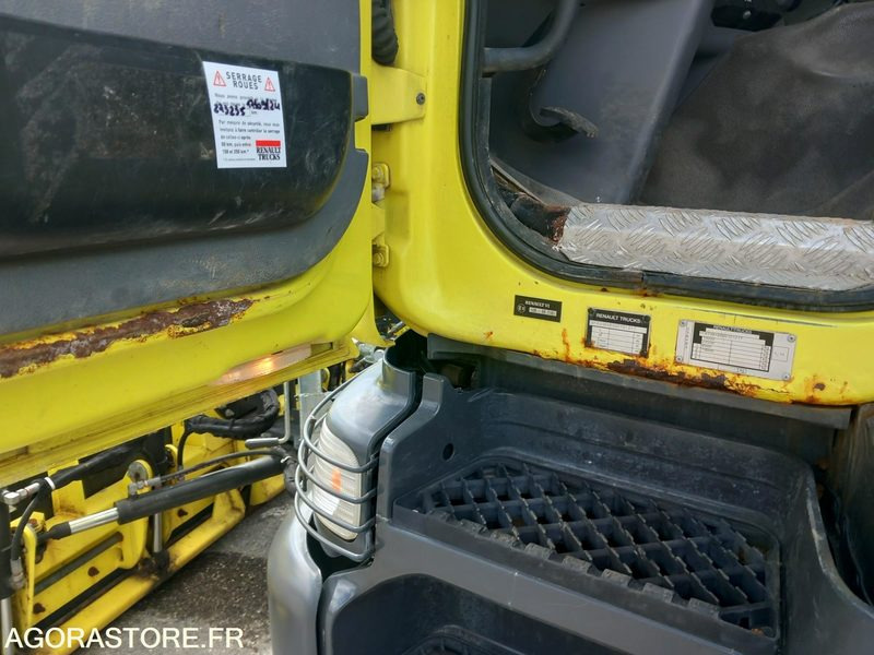 Vrachtwagen RENAULT KERAX 370 DCI + SALEUSE EUROPE SERVICE + LAME ARVEL KR0207 SE1207 LA0912: afbeelding 13