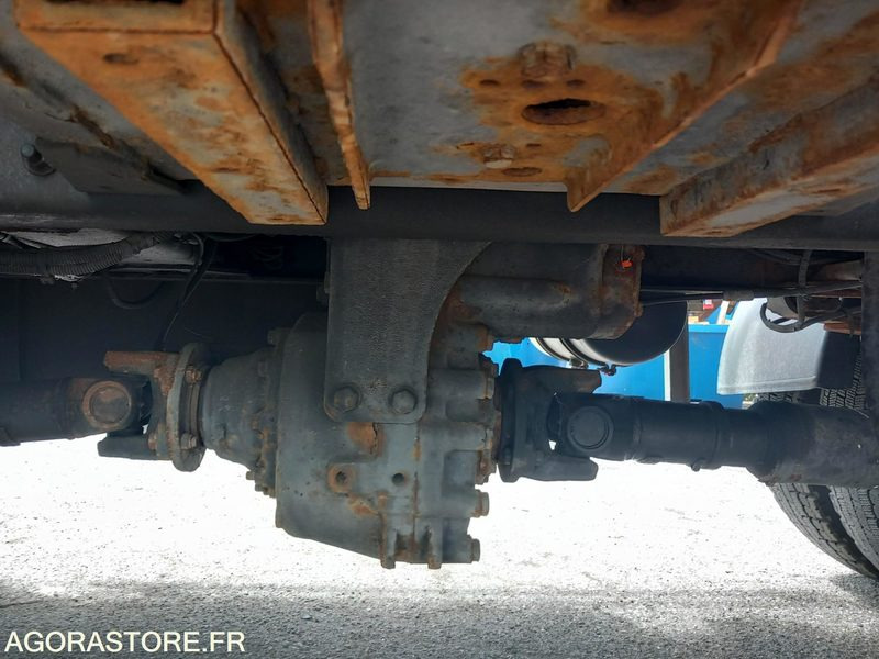 Vrachtwagen RENAULT KERAX 370 DCI + SALEUSE EUROPE SERVICE + LAME ARVEL KR0207 SE1207 LA0912: afbeelding 12
