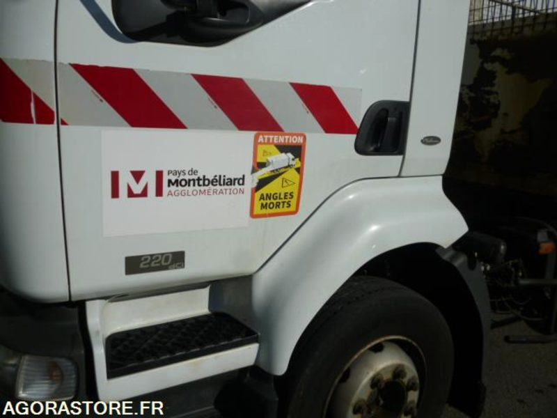 RENAULT MIDLUM 220 DCI BENNE HAYON 174900kms 2003 - Vrachtwagen: afbeelding 2 RENAULT MIDLUM 220 DCI BENNE HAYON 174900kms 2003 - Vrachtwagen: afbeelding 2