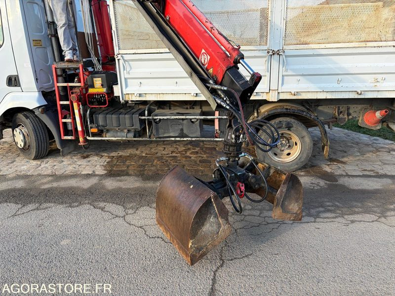 RENAULT MIDLUM GRUE - 2003 -143000km - Vrachtwagen: afbeelding 4 RENAULT MIDLUM GRUE - 2003 -143000km - Vrachtwagen: afbeelding 4