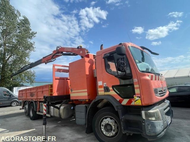 RENAULT PREMIUM LANDER 430.26 - PLATEAU GRUE - GRUE FASSI F150 + RADIO - 2011 - Vrachtwagen: afbeelding 1 RENAULT PREMIUM LANDER 430.26 - PLATEAU GRUE - GRUE FASSI F150 + RADIO - 2011 - Vrachtwagen: afbeelding 1