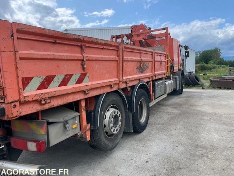 RENAULT PREMIUM LANDER 430.26 - PLATEAU GRUE - GRUE FASSI F150 + RADIO - 2011 - Vrachtwagen: afbeelding 4 RENAULT PREMIUM LANDER 430.26 - PLATEAU GRUE - GRUE FASSI F150 + RADIO - 2011 - Vrachtwagen: afbeelding 4