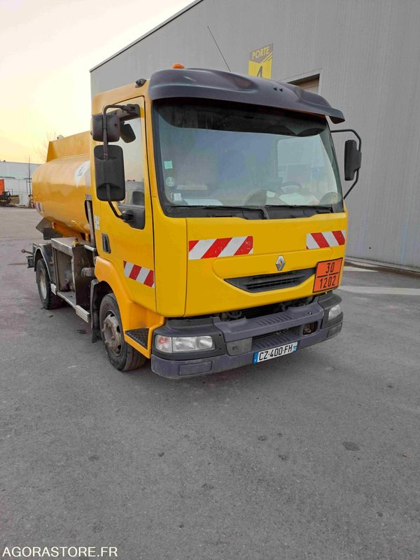 RENAULT Ravitailleur Carburant Artois - 2003 / 869573 KM (P200233) - Vrachtwagen: afbeelding 2 RENAULT Ravitailleur Carburant Artois - 2003 / 869573 KM (P200233) - Vrachtwagen: afbeelding 2