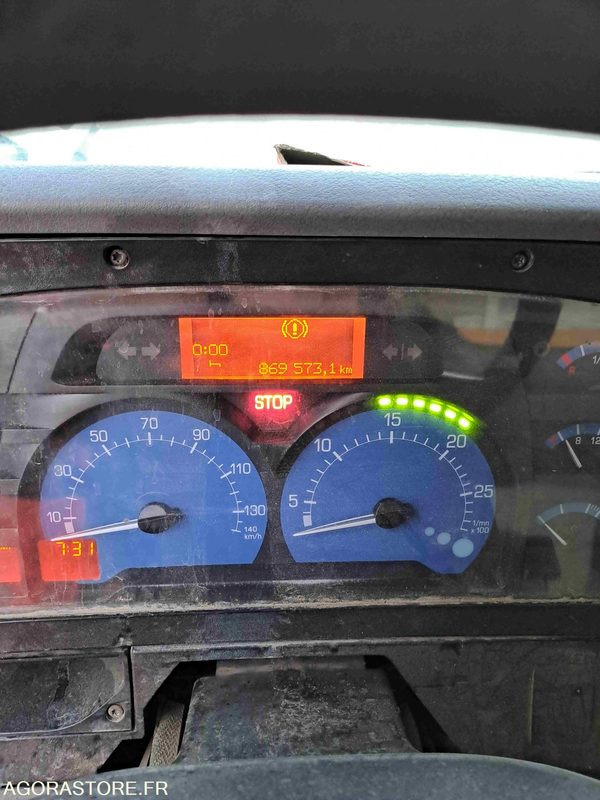 RENAULT Ravitailleur Carburant Artois - 2003 / 869573 KM (P200233) - Vrachtwagen: afbeelding 5 RENAULT Ravitailleur Carburant Artois - 2003 / 869573 KM (P200233) - Vrachtwagen: afbeelding 5