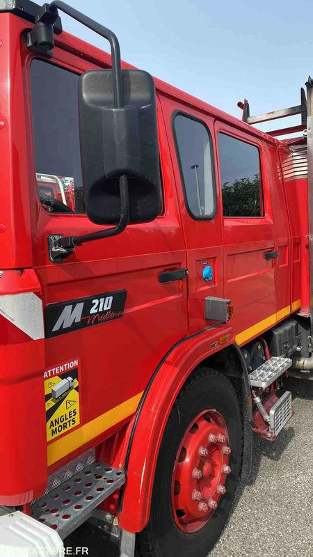 Renault Midliner 210 - Vrachtwagen: afbeelding 4 Renault Midliner 210 - Vrachtwagen: afbeelding 4