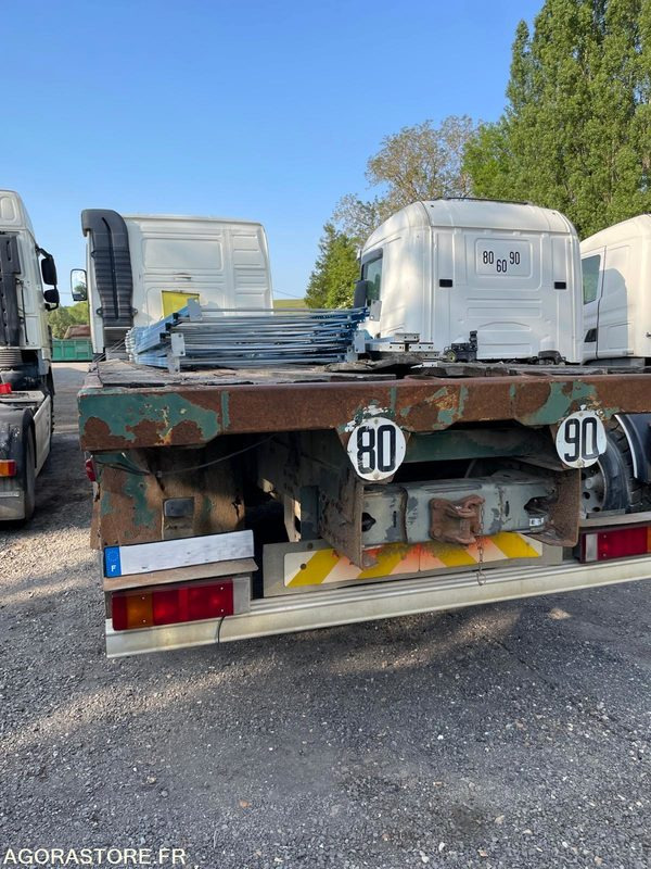 VOLVO FH12 - 1997 - 124 162 KMS - Vrachtwagen: afbeelding 4 VOLVO FH12 - 1997 - 124 162 KMS - Vrachtwagen: afbeelding 4